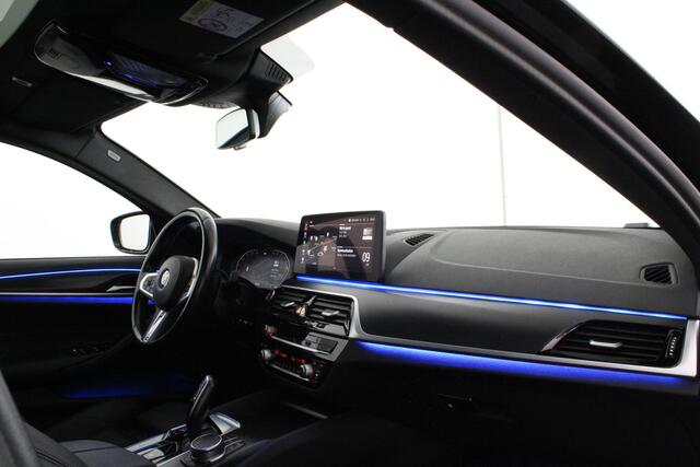 BMW 5-SERIE Touring 530d xDrive M Sport > Pano.schuif/Head-up/19inch/Shadow-Line/Trekhaak