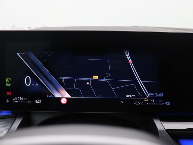 BMW 5-SERIE Touring 530e xDrive 299PK Aut. M-Sport Pro, Panoramadak, Head-Up Display, Stoelverwarming & ventilatie, Bowers & Wilkins Audio, Elektr. Achterklep, Trekhaak, 21" LM Velgen
