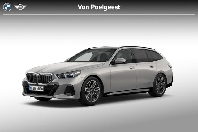 BMW 5-SERIE Touring 520i | M-Sport | Comfort Pack | Travel Pack | Panoramadak | Stoelventilatie | Harman/Kardon
