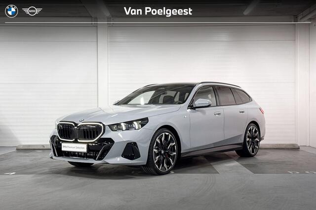 BMW 5-SERIE Touring 520i Niet online Staff
