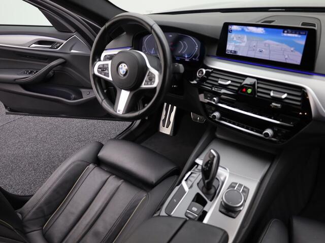 BMW 5-SERIE 520i High Executive Edition | Camera | Apple Carplay/ Android Auto | Stoelgeheugen L&R | Prijs Rijklaar!!