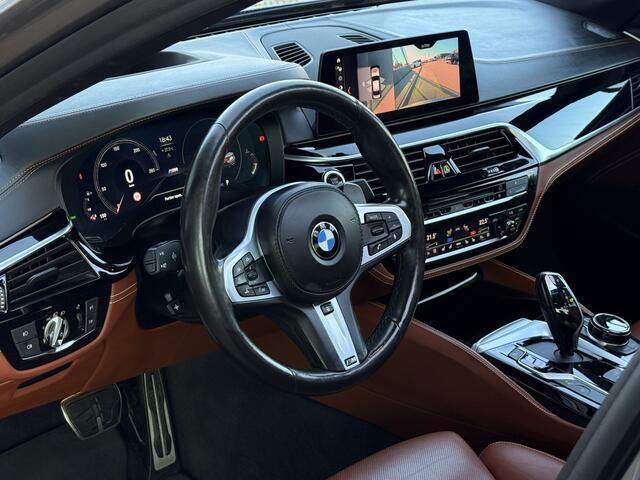 BMW 5-SERIE 540i xDrive High Executive M-Sport | ACC | Leder | Harman / Kardon | 360 | Achteras besturing |
