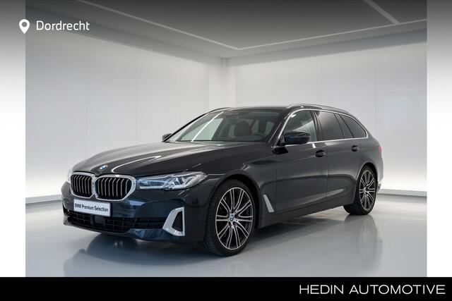 BMW 5-SERIE Touring 540i xDrive Luxury Line | Panorama | 20" | Driving Assistant Professional | Standkachel