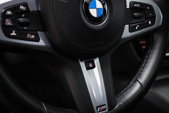 BMW 5-SERIE Touring 530i xDrive M-Sport High Executive | PANORAMADAK | HEAD UP | STUURVERWARMING | TREKHAAK | 360 CAMERA | 19"