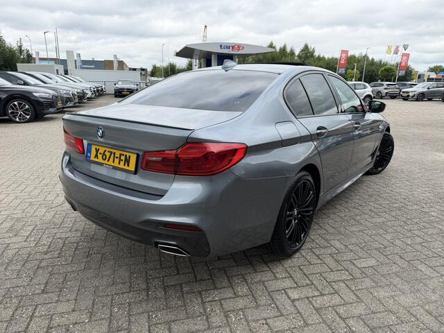 BMW 5-SERIE 530e iPerformance Executive M Sport LED Carplay 19 Inch Bowers & Wilkins Sound-systeem Schuif-/ Kanteldak