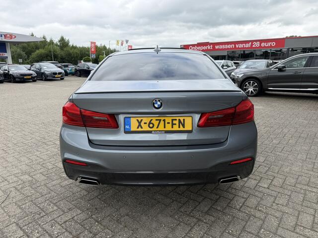 BMW 5-SERIE 530e iPerformance Executive M Sport LED Carplay 19 Inch Bowers & Wilkins Sound-systeem Schuif-/ Kanteldak