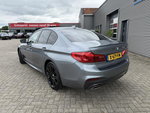 BMW 5-SERIE 530e iPerformance Executive M Sport LED Carplay 19 Inch Bowers & Wilkins Sound-systeem Schuif-/ Kanteldak