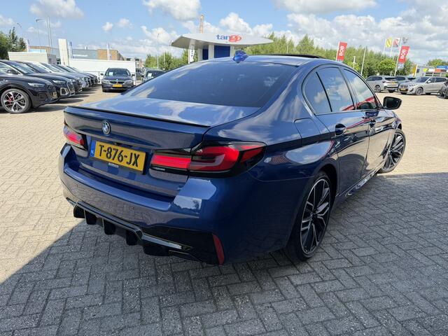 BMW 5-SERIE 530e High Executive M Sport Pro Individual kleur Le Mans Blue Head-Up Display Harman-Kardon Stuurwielverwarming Schuif-/Kanteldak 20 Inch Comfortzetels 360 Gr. Camera Vol!