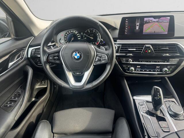 BMW 5-SERIE Touring 525d High Executive Camera, Stoel/verwarming/ventilatie, Elek Trekhaak, Carplay, Android Auto