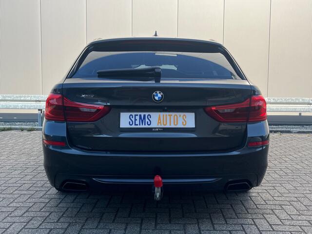 BMW 5-SERIE Touring 540d xDrive Executive Luxury Line
