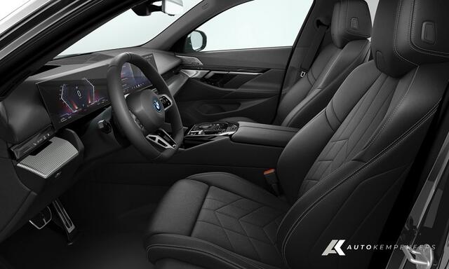 BMW 5-SERIE 530e xDrive Touring M Sport | Bowers & Wilkins | 360° Camera | Trekhaak | Iconic Glow | Head-Up | Driving Ass. + | 20' Inch |