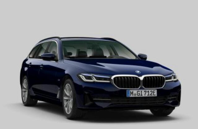 BMW 5-SERIE Touring 530e Business Edition Plus Panoramadak - Head-up - Driving Assistant - Parking Assistant - Laserlight - Comfort Access - 4-zone airco - Sportstoelen - HiFi System