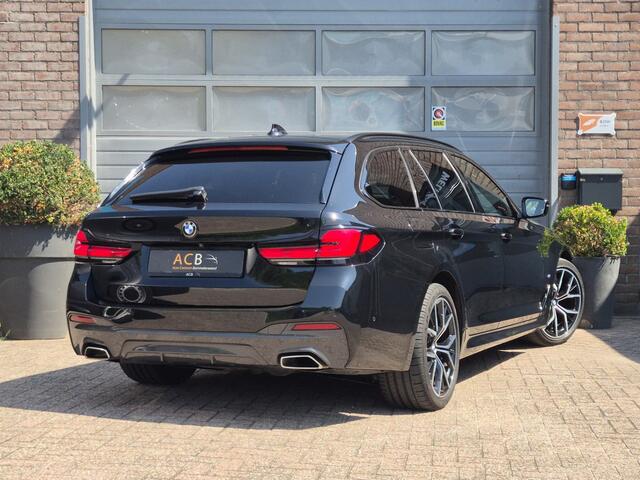 BMW 5-SERIE Touring 520d Business Edition Plus M/ Panorama dak