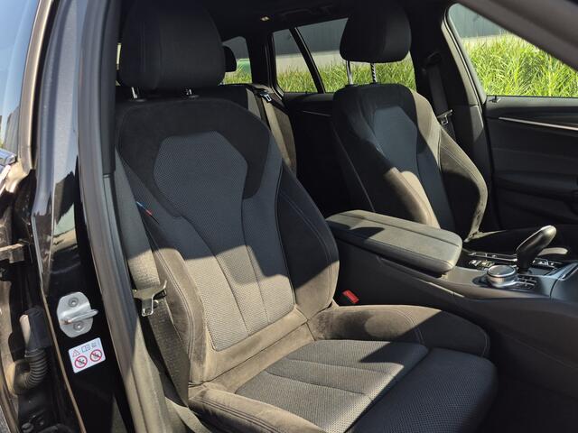 BMW 5-SERIE Touring 520d Business Edition Plus M/ Panorama dak
