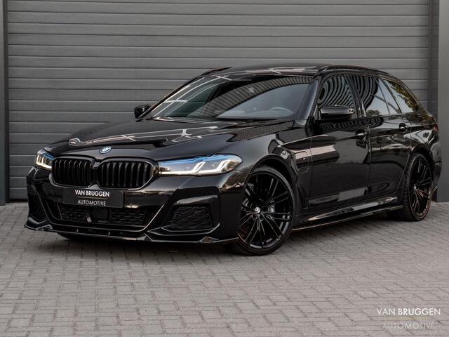 BMW 5-SERIE Touring 530e M-Sport Pano Laser HK-Audio 20" Head-Up Leer Sfeer Keyless