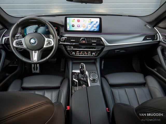 BMW 5-SERIE Touring 530e M-Sport Pano Laser HK-Audio 20" Head-Up Leer Sfeer Keyless