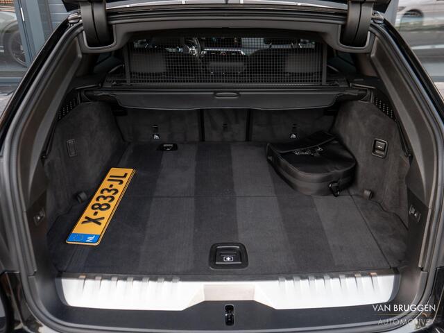 BMW 5-SERIE Touring 530e M-Sport Pano Laser HK-Audio 20" Head-Up Leer Sfeer Keyless