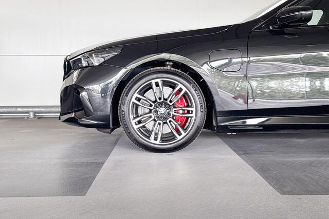 BMW 5-SERIE Touring 550e xDrive