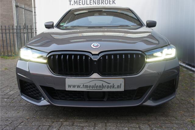 BMW 5-SERIE M550i xDrive