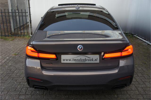 BMW 5-SERIE M550i xDrive