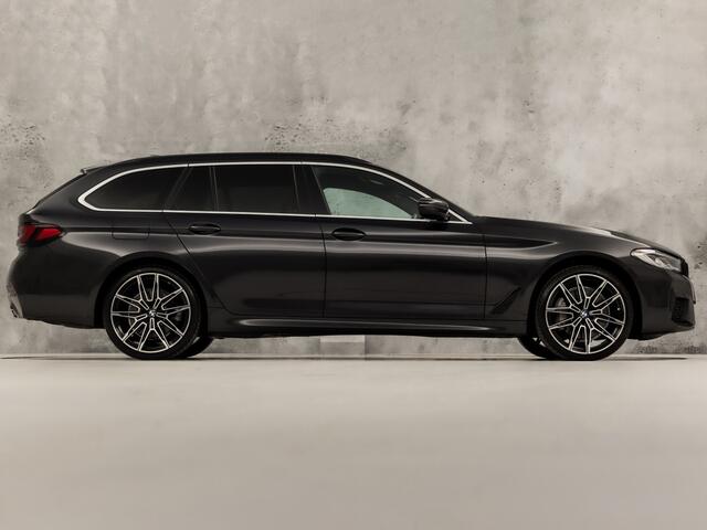 BMW 5-SERIE 530e M Sport High Executive 293Pk Automaat (GROOT NAVI, M PAKKET, HEAD-UP DISPLAY, APPLE CARPLAY, HARMAN/KARDON, ELEK SPORTSTOELEN, CAMERA, STOELVERWARMING, NIEUWSTAAT)