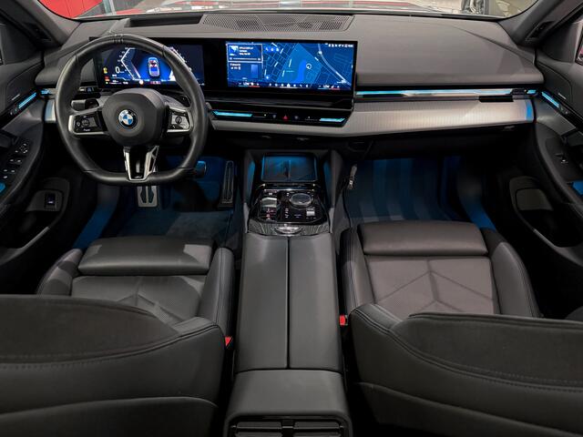 BMW 5-SERIE 520i M-Performance|Panorama|360|HeadUp|NL NAP|BTW