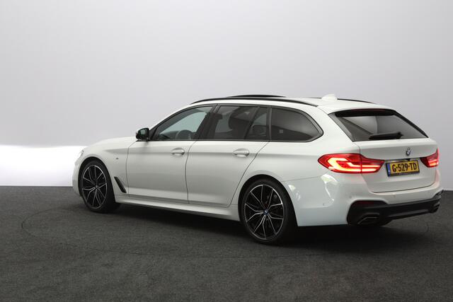 BMW 5-SERIE Touring 252 PK 530i xDrive Executive, *1-Eigenaar*, Panormadak, 360 Camera, Harman/Kardon, Head-Up Display