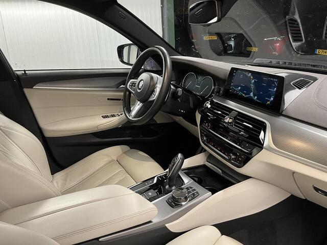 BMW 5-SERIE M550i xDrive High Exe 2017 VOLL OPTIES*NP ¤153.000,- 2e EIG*DEALER O.H..