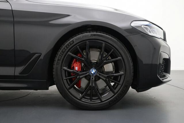 BMW 5-SERIE touring 530e M Sport Pano l Laser l 360 l HUD l VOL OPTIES