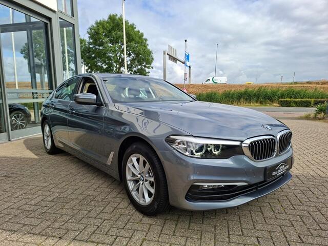 BMW 5-SERIE 520I AUTOMAAT 184PK EXECUTIVE EDITION NAVI LMV PDC-CAMERA
