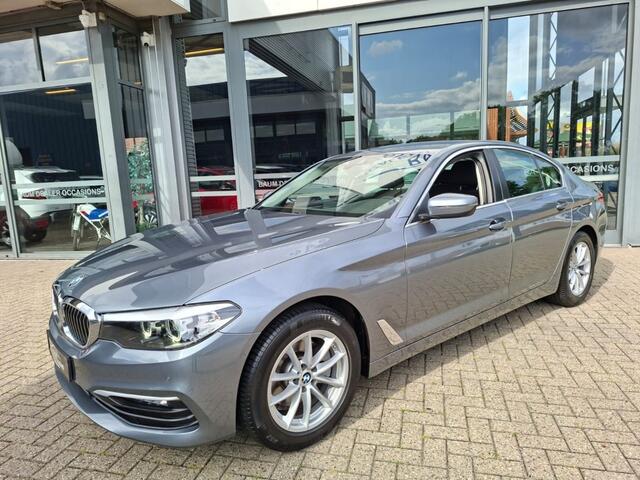 BMW 5-SERIE 520I AUTOMAAT 184PK EXECUTIVE EDITION NAVI LMV PDC-CAMERA