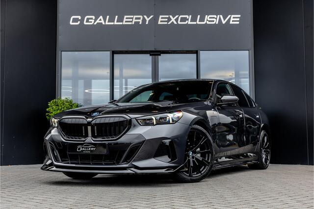 BMW 5-SERIE 530e M Sport Edition - Maxton Bodykit | Panorama | H&K | Stoelkoeling | Memory