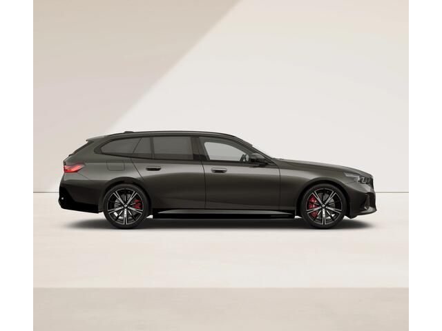 BMW 5-SERIE Touring 550e xDrive - M-Sport Pro - Onderstel Prof - Bowers & Wilkins