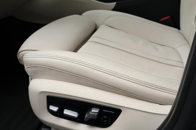 BMW 5-SERIE Touring 530i High Executive / M-Sport / Head up