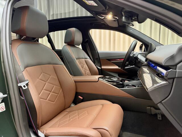 BMW 5-SERIE 550e ///M-Sport / xDrive / 489 PK / INDIVIDUAL / Brewster Green / Uniek / B&W HiFi / FULL OPTION