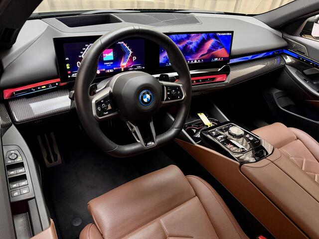 BMW 5-SERIE 550e ///M-Sport / xDrive / 489 PK / INDIVIDUAL / Brewster Green / Uniek / B&W HiFi / FULL OPTION