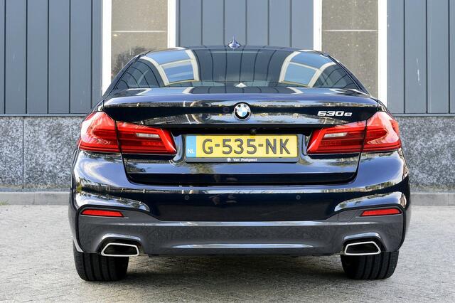 BMW 5-SERIE 530e iPerformance Saphir Edition M-Sport SOH 88% Rijklaarprijs-Garantie Leder Interieur Led Camera Navigatie Apple carplay