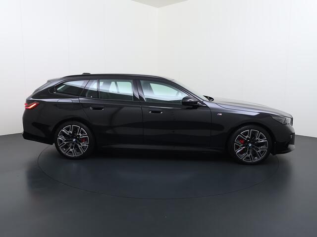 BMW 5-SERIE Touring 550e xDrive M-pakket | 1ste eigenaar Pano Harman\Kardon