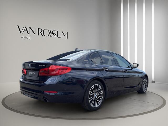BMW 5-SERIE 530 e iPerformance | Leder | Sportstoelen | Sfeer | Camera | Parksenors V+A | 18" |