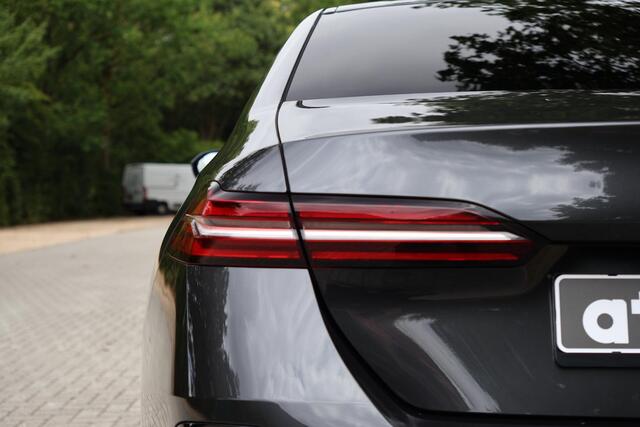 BMW 5-SERIE 520i M-Sport | HUD | H&K | Drive Ass Plus | Memory | 360 | Stoelventilatie | Stoelverwarm V+A | Keyless | Iconic Glow | Stuurwielverwarming | Etc.