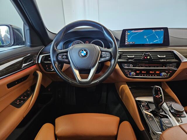 BMW 5-SERIE 530i xDrive High Executive / 360 Camera / Head Up / NL Auto