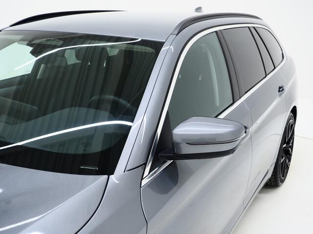 BMW 5-SERIE Touring 530e | Leder | Trekhaak | 360 | Adaptive Cruise | Dodehoek | Stoelverwarming | Carplay