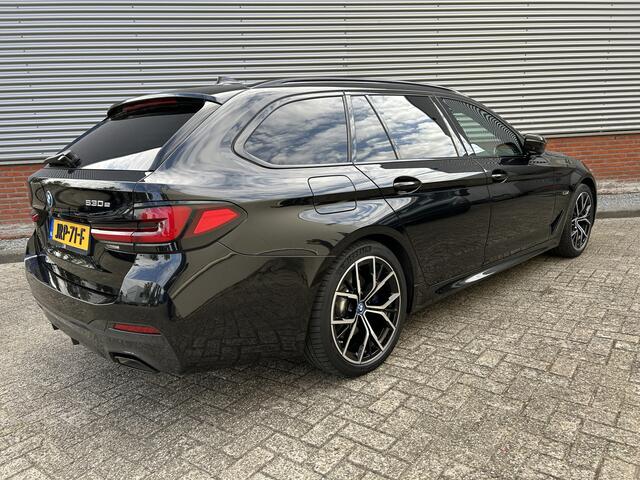 BMW 5-SERIE Touring 530e High Executive | Laser | HUD | Keyless | Panoramadak | 360 Camera | 90% SOH |