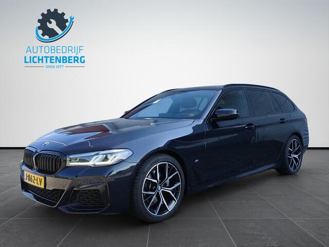 BMW 5-SERIE Touring 520i High Executive Edition Trekhaak / Pano / Mem. stoelen