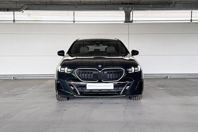 BMW 5-SERIE Touring 530e M Sport Edition