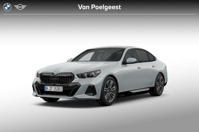 BMW 5-SERIE Sedan 530e M Sport Pro Edition | M Sportpakket Pro | Innovation Pack | Travel Pack | Comfort Pack