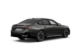 BMW 5-SERIE