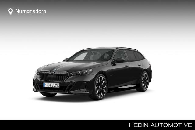 BMW 5-SERIE Touring 530e | M-Sport Pro | 21'' | Panorama. | B&W | Comfortstoel. + vent. | Park. Plus | Head-Up | Comf. Acc. | Trekhaak | Stoel. + stuurverw.