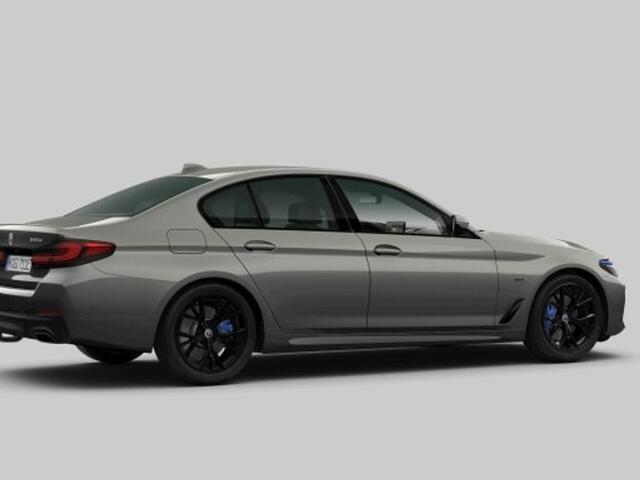 BMW 5-SERIE 545e xDrive Schuifdak | CoPilot | Laser | Stoelventilatie