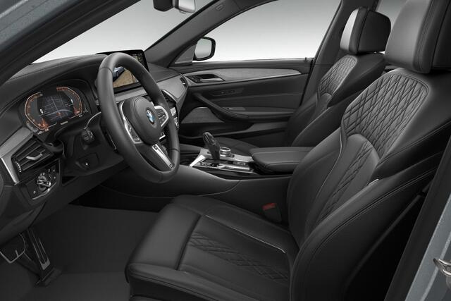 BMW 5-SERIE Sedan 530i Executive Edition M Sport Plus Pack